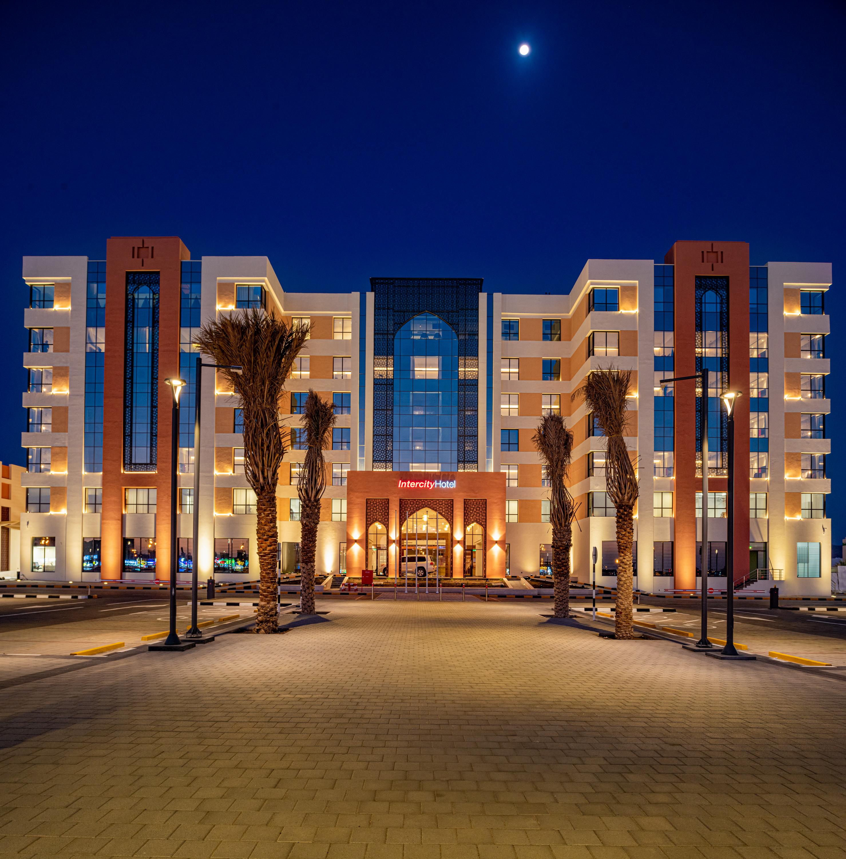 Intercityhotel 4*